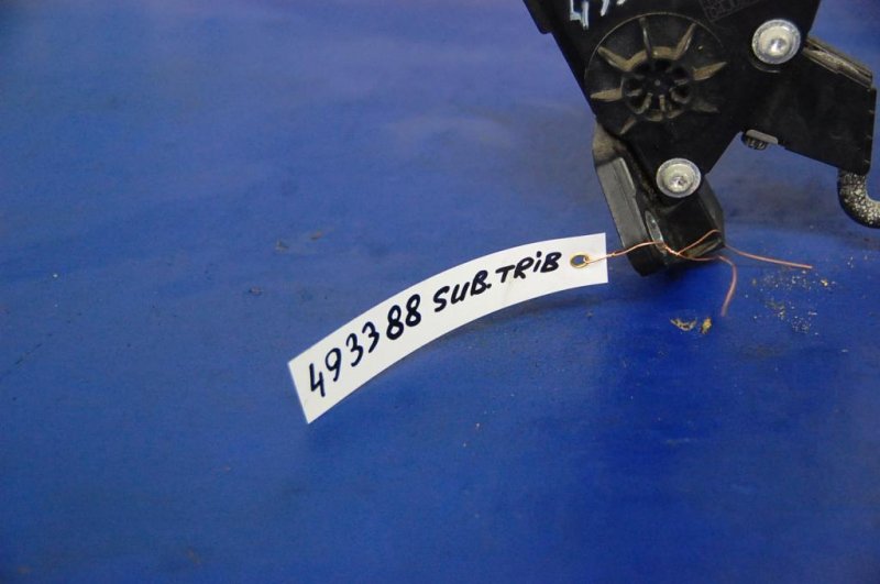 Педаль газа TRIBECA B10 07-13 Педаль газа TRIBECA B10 07-13