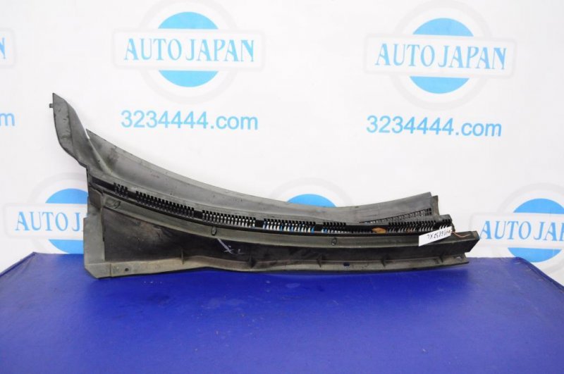 Пластик под лобовое стекло / Жабо правый MITSUBISHI OUTLANDER XL 05-13 Б/У