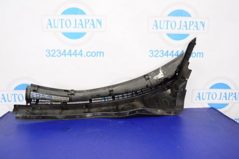 Запчасть пластик под лобовое стекло / жабо левый MITSUBISHI OUTLANDER XL 05-13 Б/У Пластик под лобовое стекло / Жабо левый MITSUBISHI OUTLANDER XL 05-13 Б/У