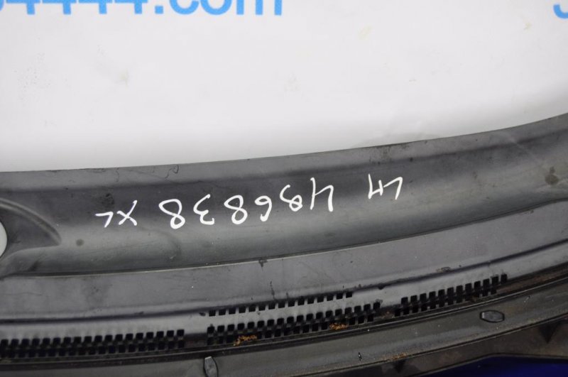 Пластик под лобовое стекло / Жабо левый MITSUBISHI OUTLANDER XL 05-13 Пластик под лобовое стекло / Жабо левый MITSUBISHI OUTLANDER XL 05-13