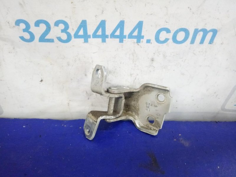 Петля двери нижняя передняя правая KIZASHI 09-14