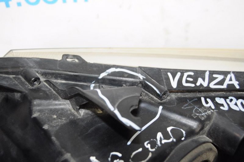 Фара передняя правая VENZA 09-16 Фара передняя правая VENZA 09-16