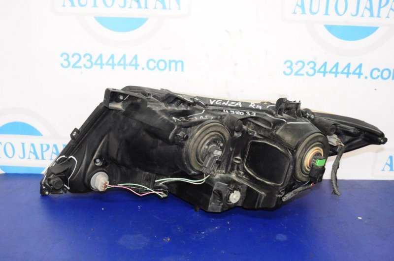 Фара передняя правая VENZA 09-16 Фара передняя правая VENZA 09-16