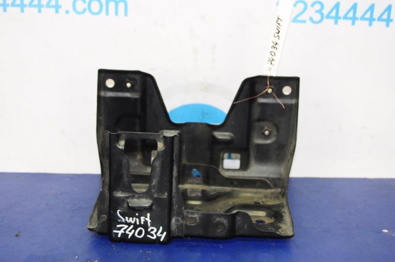 Полка аккумулятора SUZUKI SWIFT 04-11 72520-63J02 Б/У