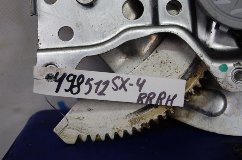 Стеклоподъемник задний правый SUZUKI SX4 06-13 83501-79J11 Б/У