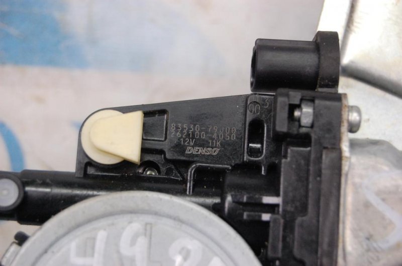 Стеклоподъемник задний правый SUZUKI SX4 06-13