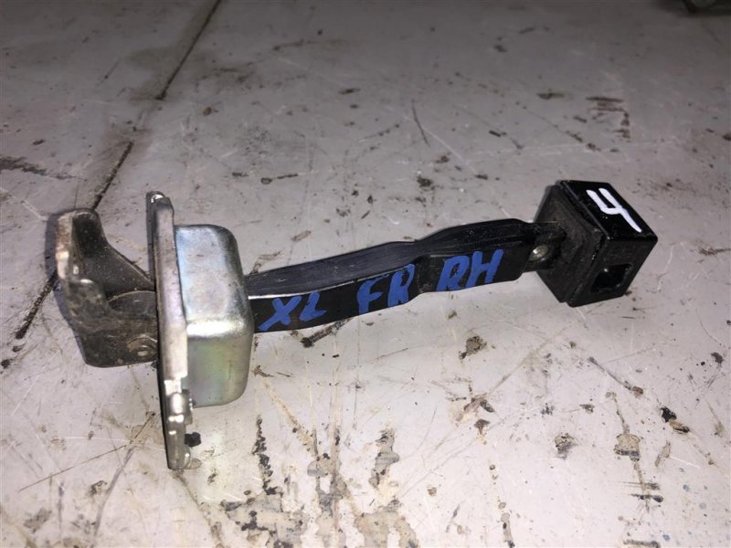 Ограничитель двери передний правый OUTLANDER XL 05-13