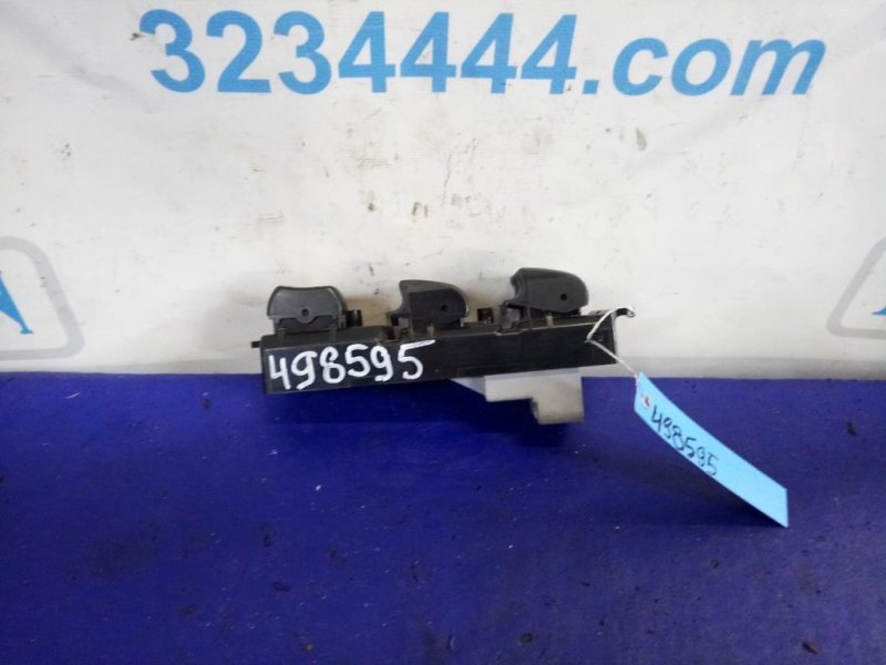 Блок управления стеклоподъемниками передний левый PRIUS - 20 03-11