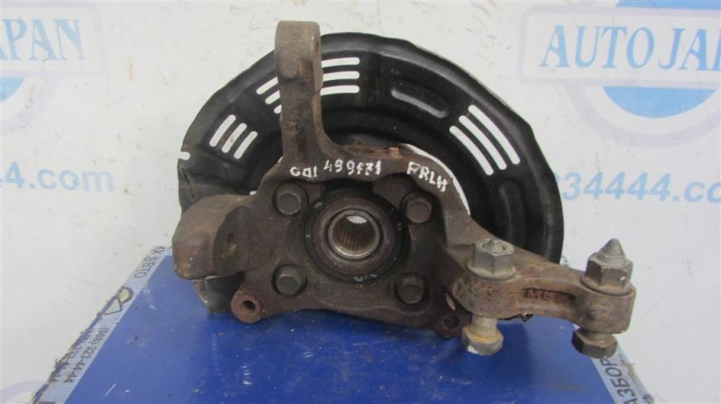 Кулак поворотный передний левый MITSUBISHI GALANT 03-12