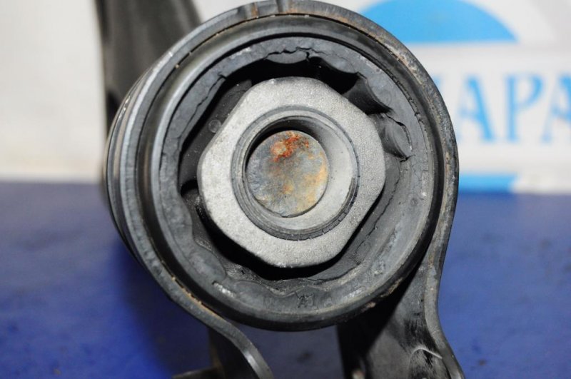 Рычаг передней подвески нижний передний правый 3 BK 03-08