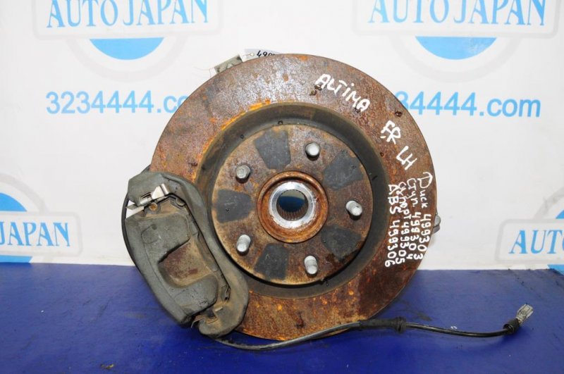 Кулак поворотный передний левый ALTIMA L32 07-12