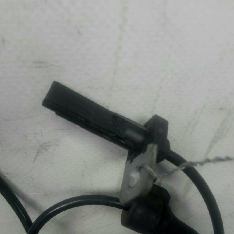 Датчик ABS передний правый SUZUKI KIZASHI 09-14