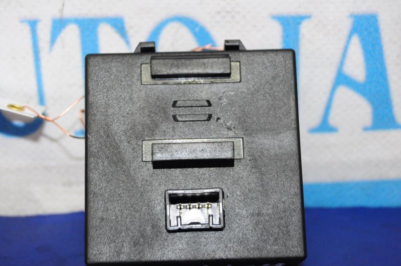 Блок управления центральным замком ALTIMA L32 07-12