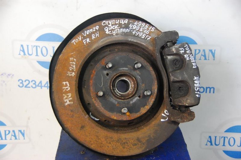 Суппорт тормозной передний правый TOYOTA VENZA 09-16