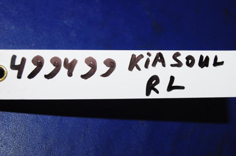 Амортизатор крышки багажника KIA SOUL AM 08-13