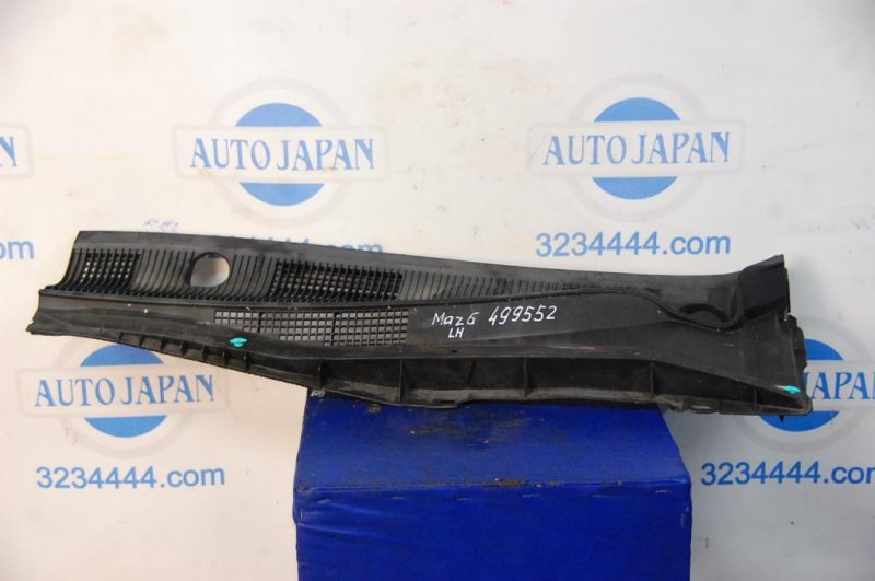 Запчасть пластик под лобовое стекло / жабо MAZDA 6 GG 02-07 Б/У Пластик под лобовое стекло / Жабо MAZDA 6 GG 02-07 Б/У