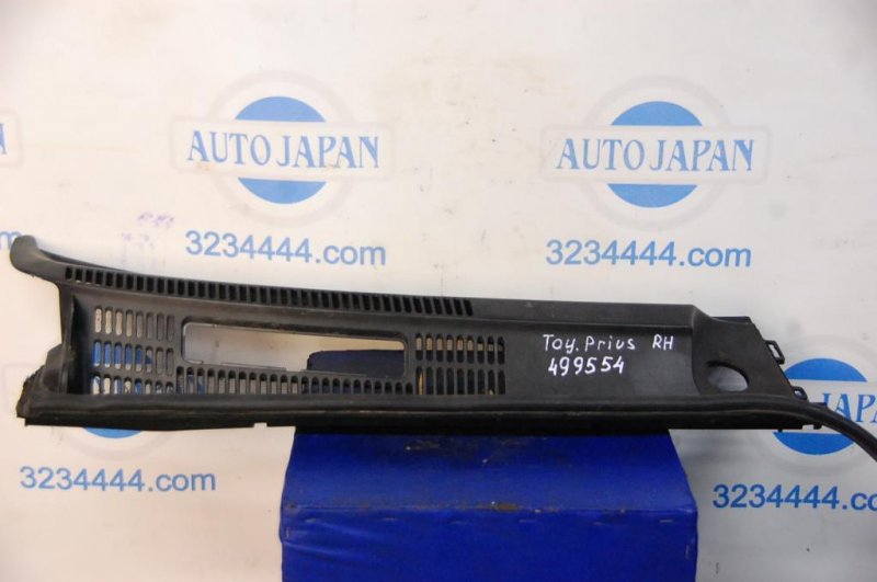 Пластик под лобовое стекло / Жабо TOYOTA PRIUS - 20 03-11 Б/У