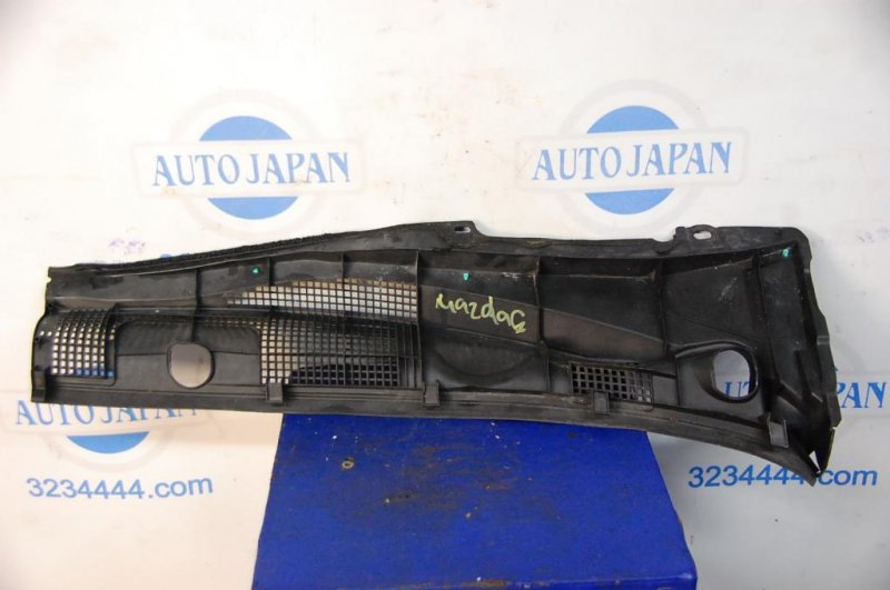 Пластик под лобовое стекло / Жабо MAZDA 6 GG 02-07