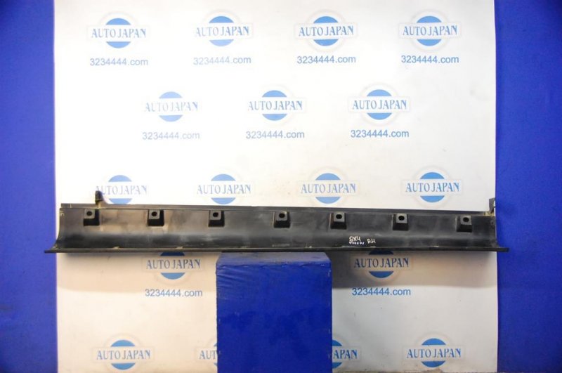 Накладка порога наружная правая SX4 06-13