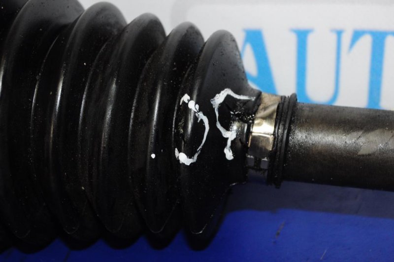 Привод передний правый CAMRY 40 06-11