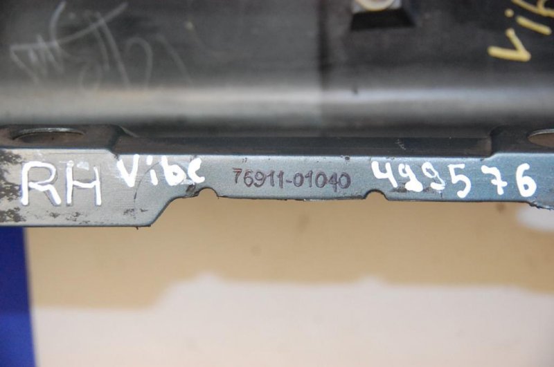 Накладка порога наружная правая TOYOTA MATRIX 02-08