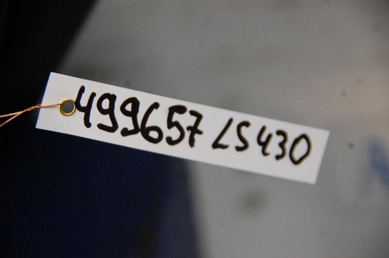 Корпус воздушного фильтра LS430 00-06