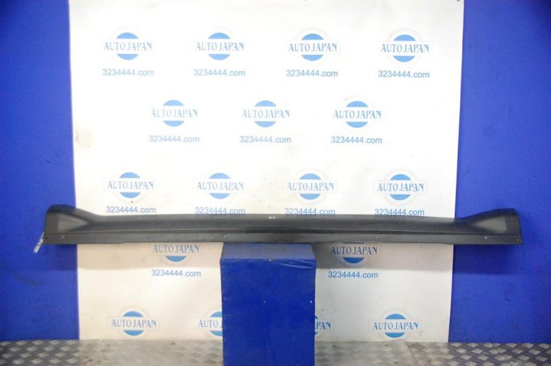 Накладка порога наружная левая MITSUBISHI OUTLANDER XL 05-13 6512A025 Б/У