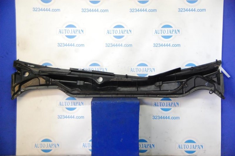 Пластик под лобовое стекло / Жабо TOYOTA VENZA 09-16 Пластик под лобовое стекло / Жабо TOYOTA VENZA 09-16