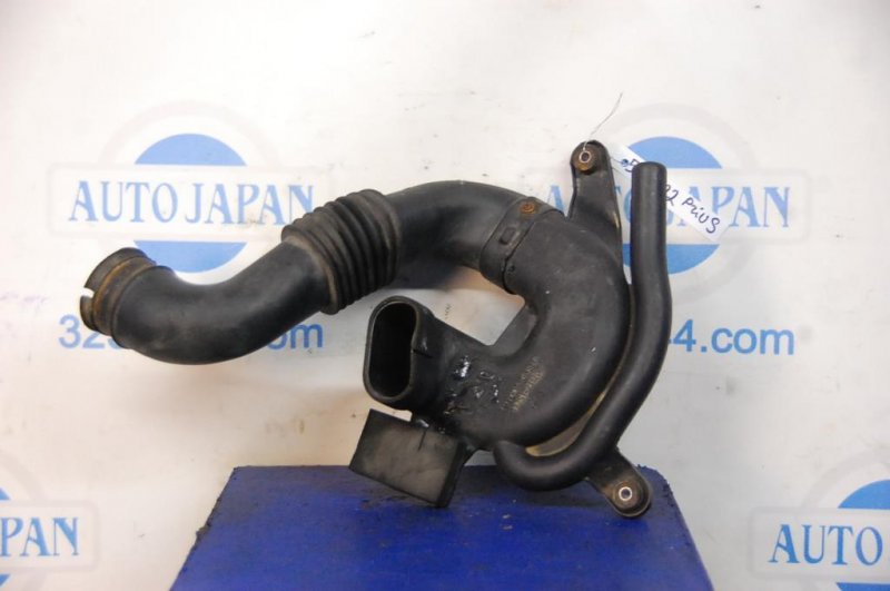 Патрубок воздушного фильтра PRIUS - 20 03-11