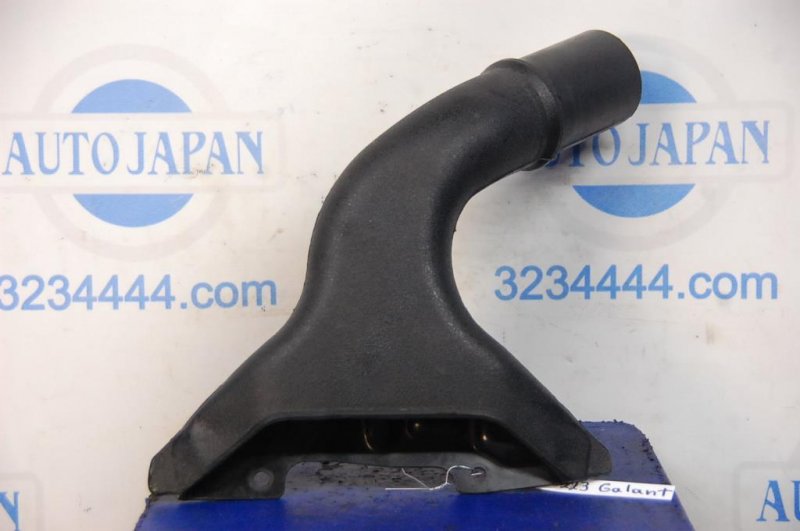 Воздухозаборник MITSUBISHI GALANT 03-12 MN156772 Б/У