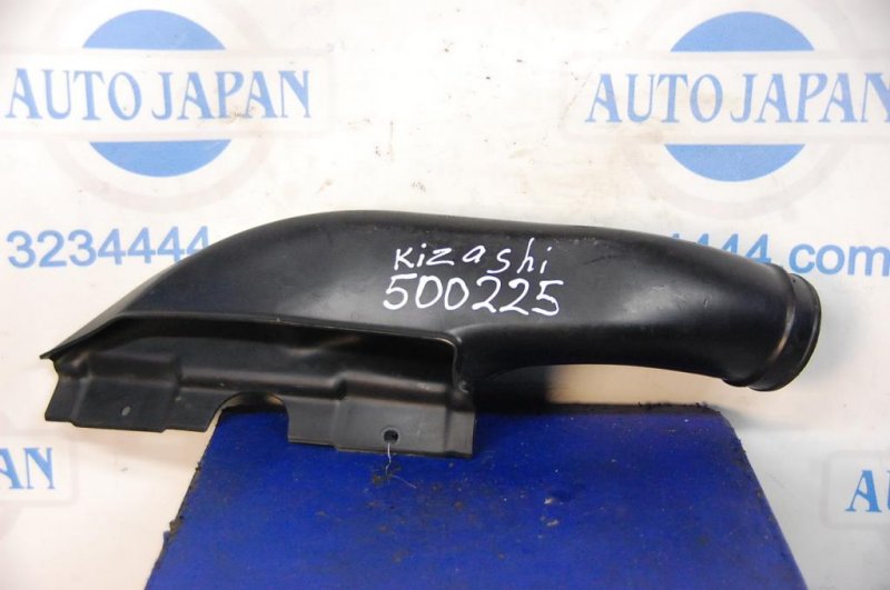 Воздухозаборник SUZUKI KIZASHI 09-14 Б/У