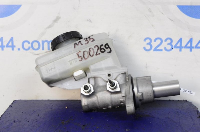 Запчасть главный тормозной цилиндр INFINITI M35/M45 04-10 46010-AC725 Б/У Главный тормозной цилиндр INFINITI M35/M45 04-10 46010-AC725 Б/У