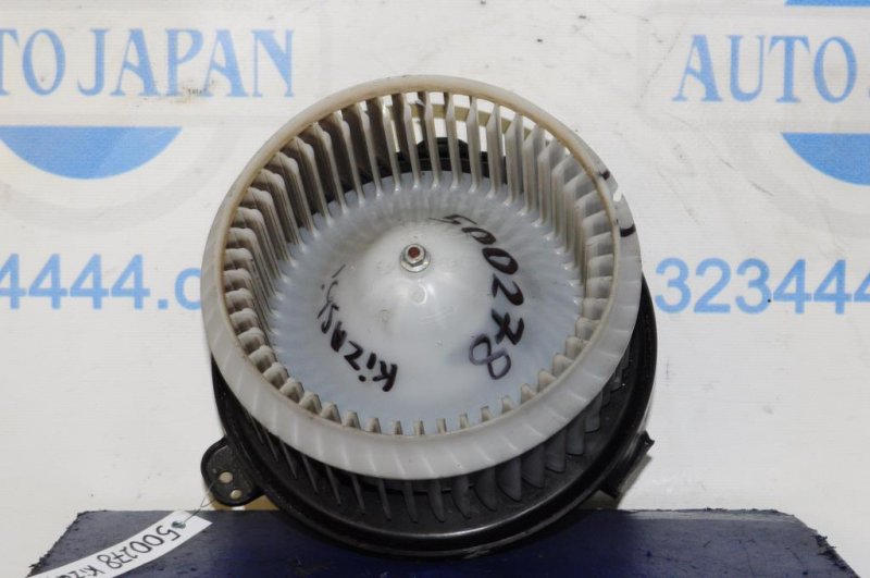 Моторчик печки SUZUKI KIZASHI 09-14 74150-57L11 Б/У