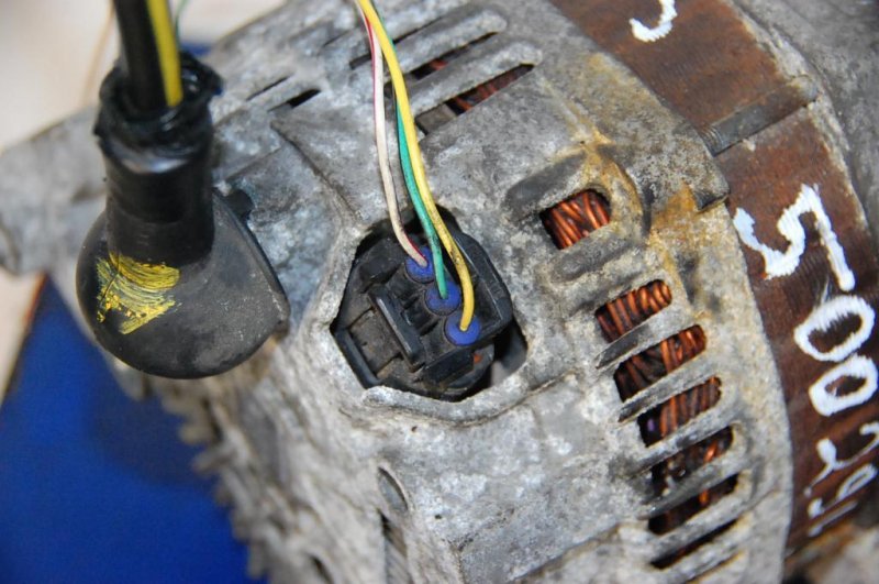 Генератор INFINITI M35/M45 04-10 Генератор INFINITI M35/M45 04-10