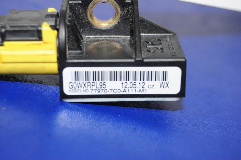 Датчик удара HONDA ACCORD COUPE 07-12