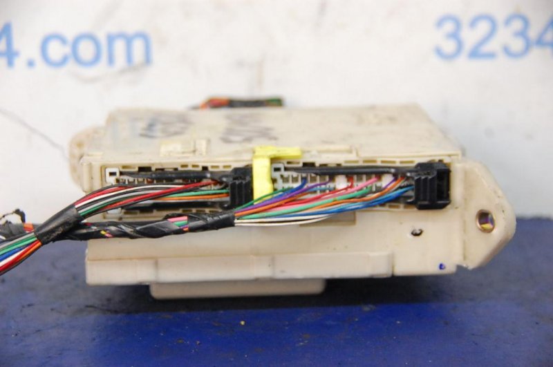 Блок предохранителей салон GS350 GS300 05-11 Блок предохранителей салон GS350 GS300 05-11