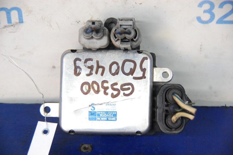 Блок управления вентилятором радиатора LEXUS GS350 GS300 05-11 89257-30060 Б/У