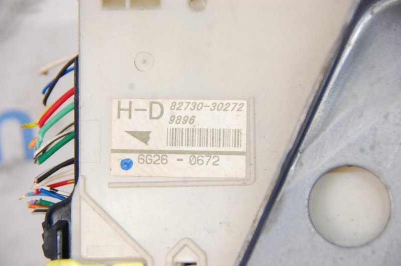 Блок предохранителей моторный отсек GS350 GS300 05-11