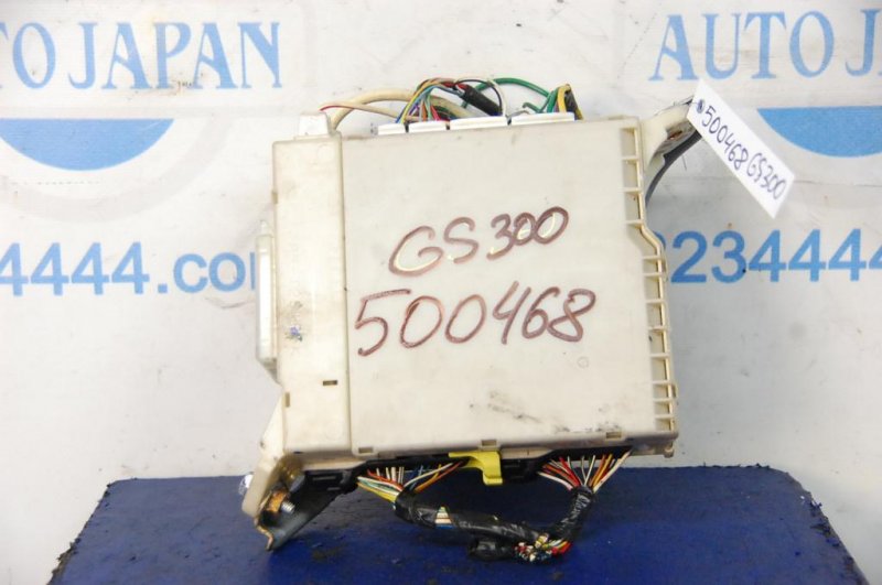 Блок предохранителей моторный отсек LEXUS GS350 GS300 05-11 82730-30271 Б/У