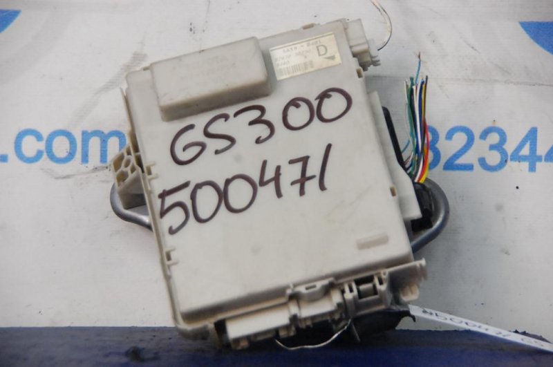 Запчасть блок предохранителей салон задний LEXUS GS350 GS300 05-11 82670-30230 Б/У Блок предохранителей салон задний LEXUS GS350 GS300 05-11 82670-30230 Б/У