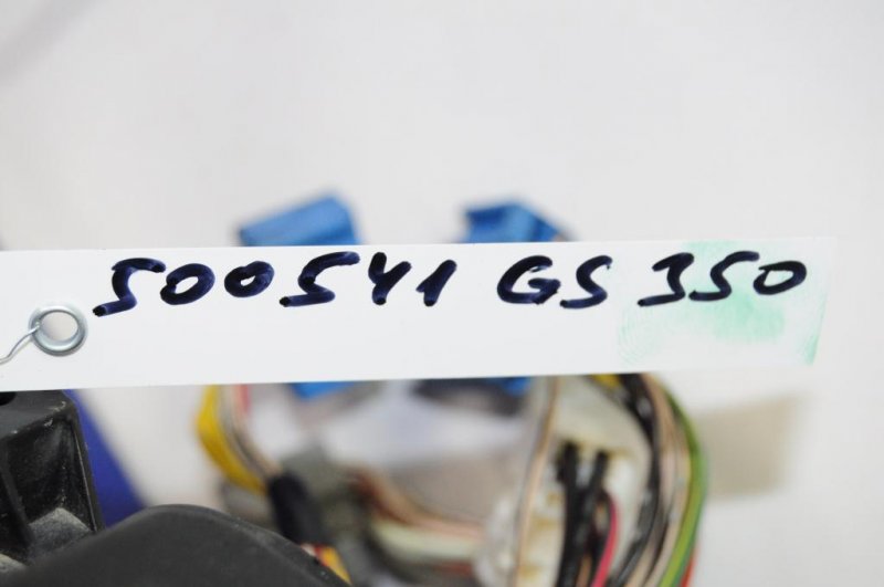 Блок предохранителей моторный отсек GS350 GS300 05-11