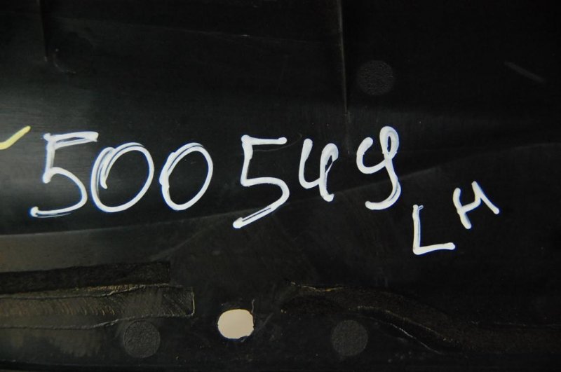 Пластик под лобовое стекло / Жабо TOYOTA MATRIX 02-08