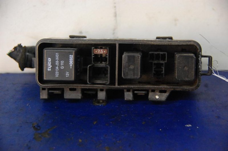 Реле MAZDA CX-9 06-16 TD11-66-750 Б/У