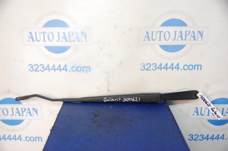 Запчасть поводок стеклоочистителя передний MITSUBISHI GALANT 03-12 Б/У Поводок стеклоочистителя передний MITSUBISHI GALANT 03-12 Б/У