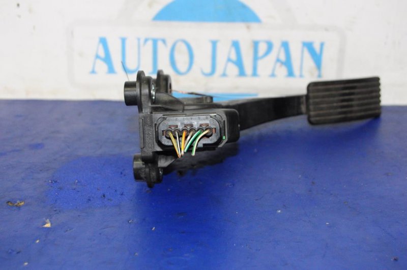 Педаль газа MITSUBISHI OUTLANDER XL 05-13 Б/У