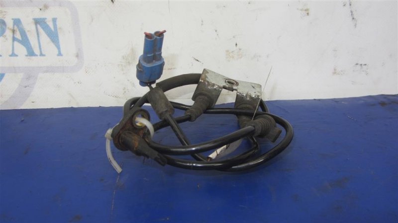 Запчасть датчик abs передний левый SUZUKI SX4 06-13 Б/У Датчик ABS передний левый SUZUKI SX4 06-13 Б/У