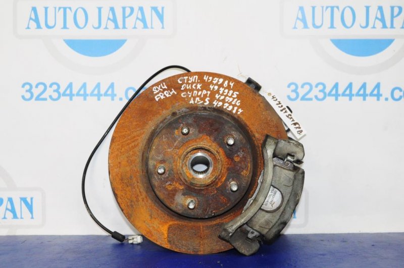 Кулак поворотный передний правый SX4 06-13