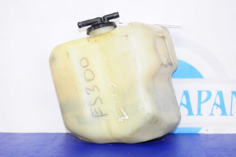 Бачок расширительный LEXUS ES300 ES330 01-06 16470-20080 Б/У