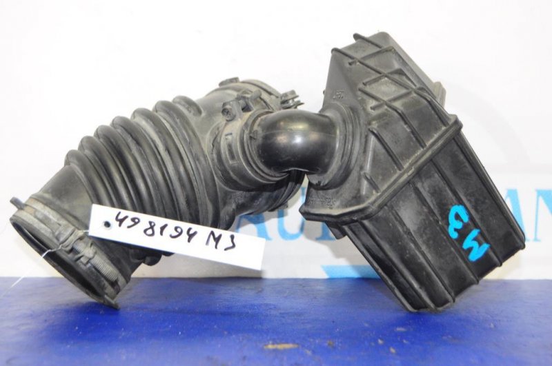 Патрубок воздушного фильтра MAZDA 3 BK 03-08