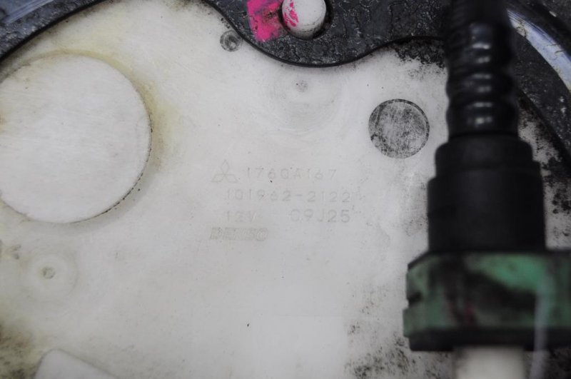 Топливный насос MITSUBISHI LANCER X 10 07-15 1760A251 Б/У